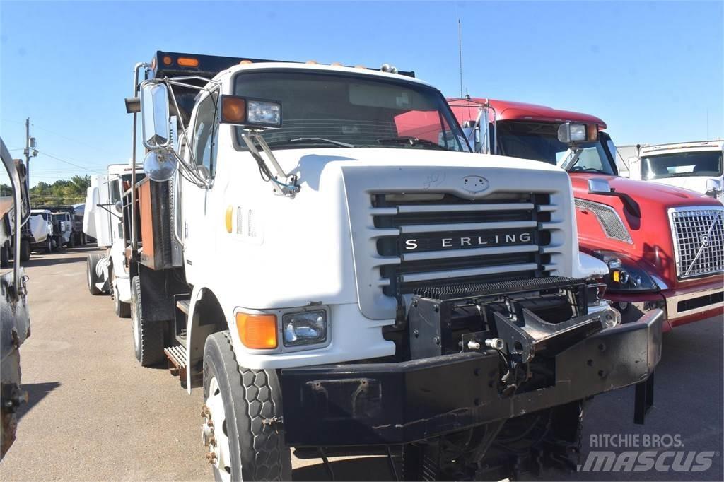 Sterling L7500 Autobasculanta
