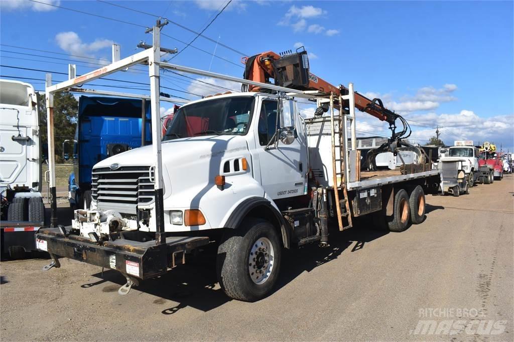 Sterling L8500 Camioane cu macara