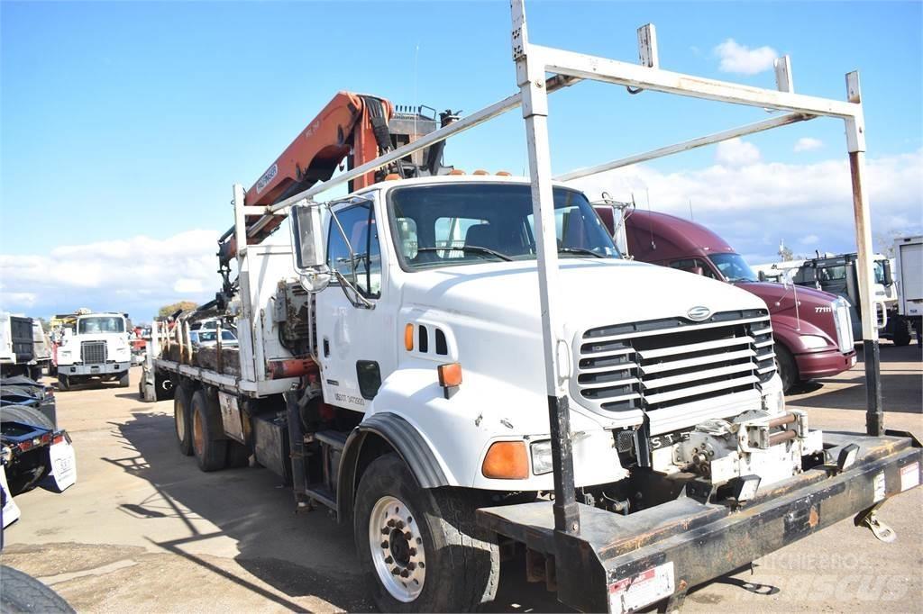 Sterling L8500 Camioane cu macara