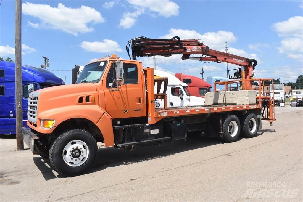 Sterling L9500 Camioane cu macara