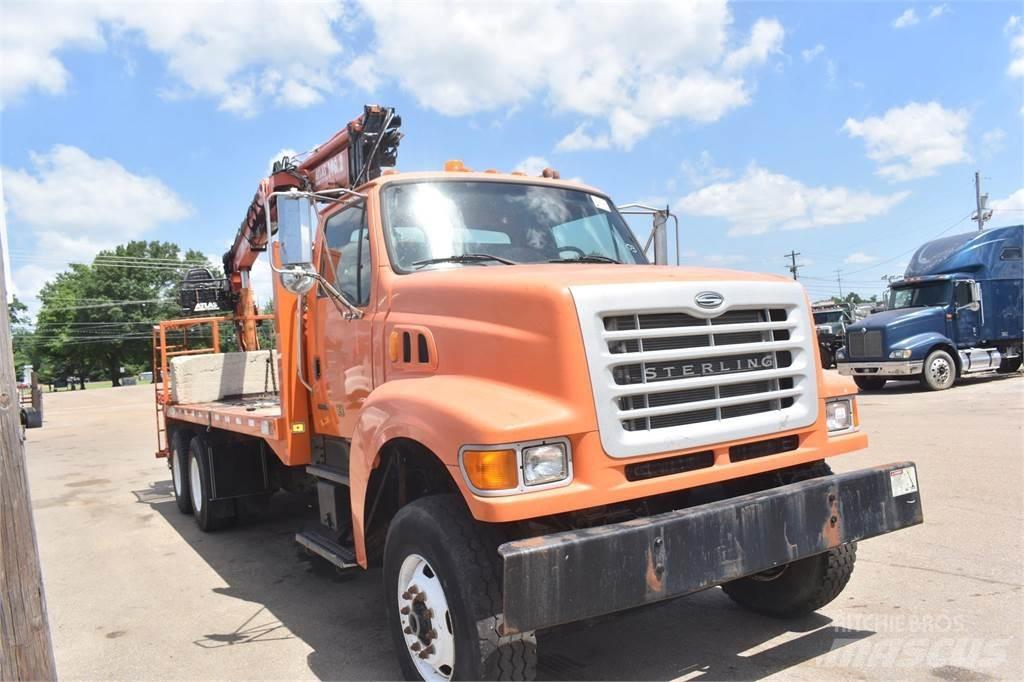 Sterling L9500 Camioane cu macara