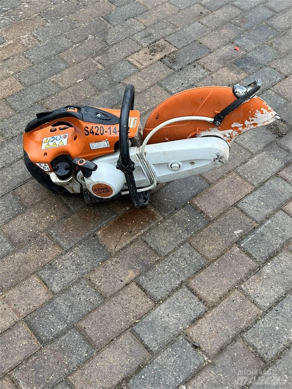 Stihl TS420 Fierastrau pentru stanca si beton