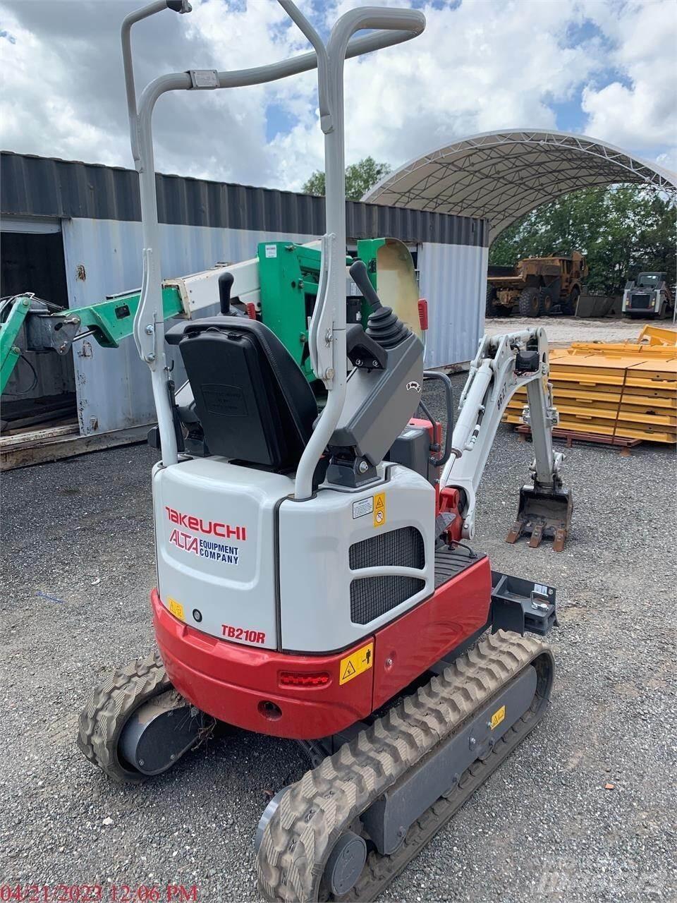 Takeuchi TB210R Mini excavatoare < 7t