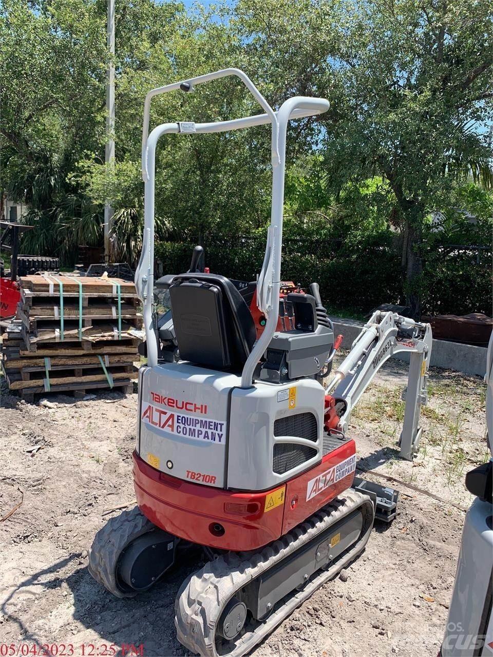 Takeuchi TB210R Mini excavatoare < 7t