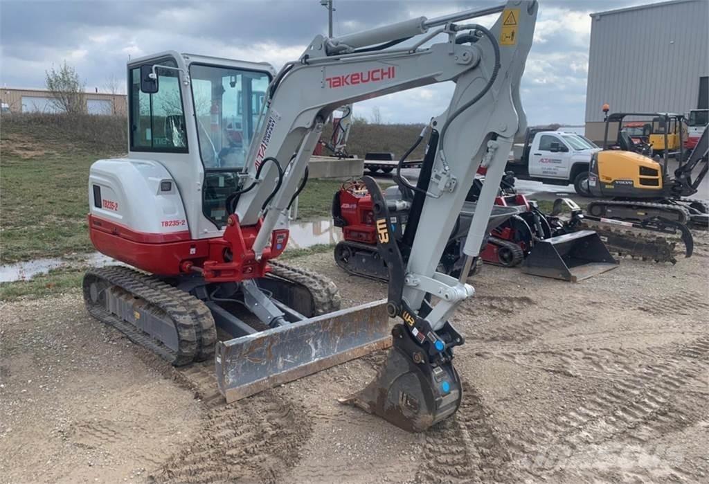 Takeuchi TB235-2 Mini excavatoare < 7t