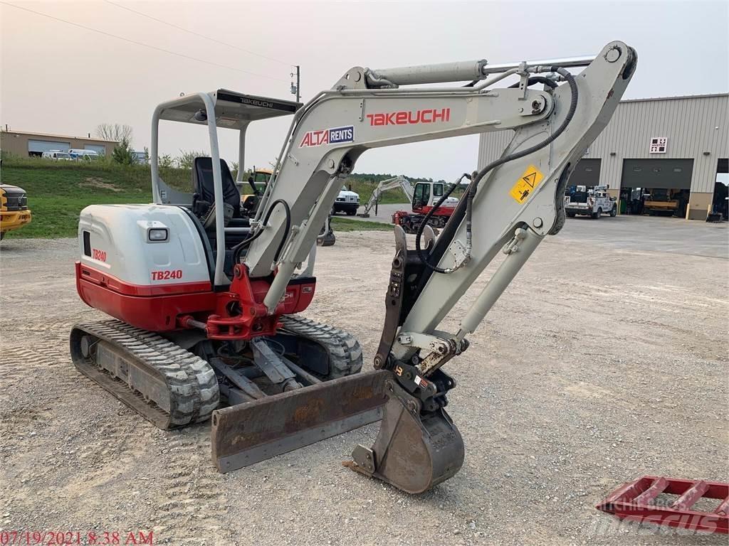 Takeuchi TB240 Mini excavatoare < 7t