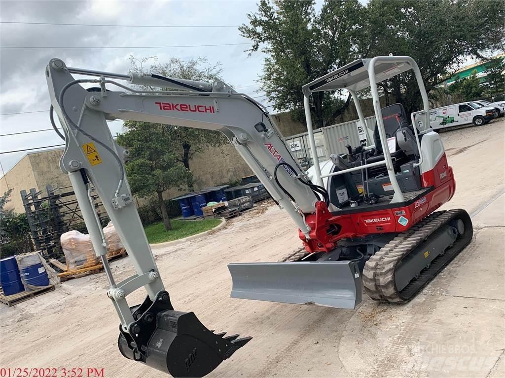 Takeuchi TB240 Mini excavatoare < 7t