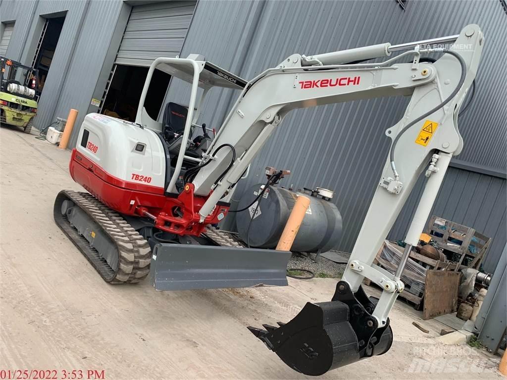 Takeuchi TB240 Mini excavatoare < 7t