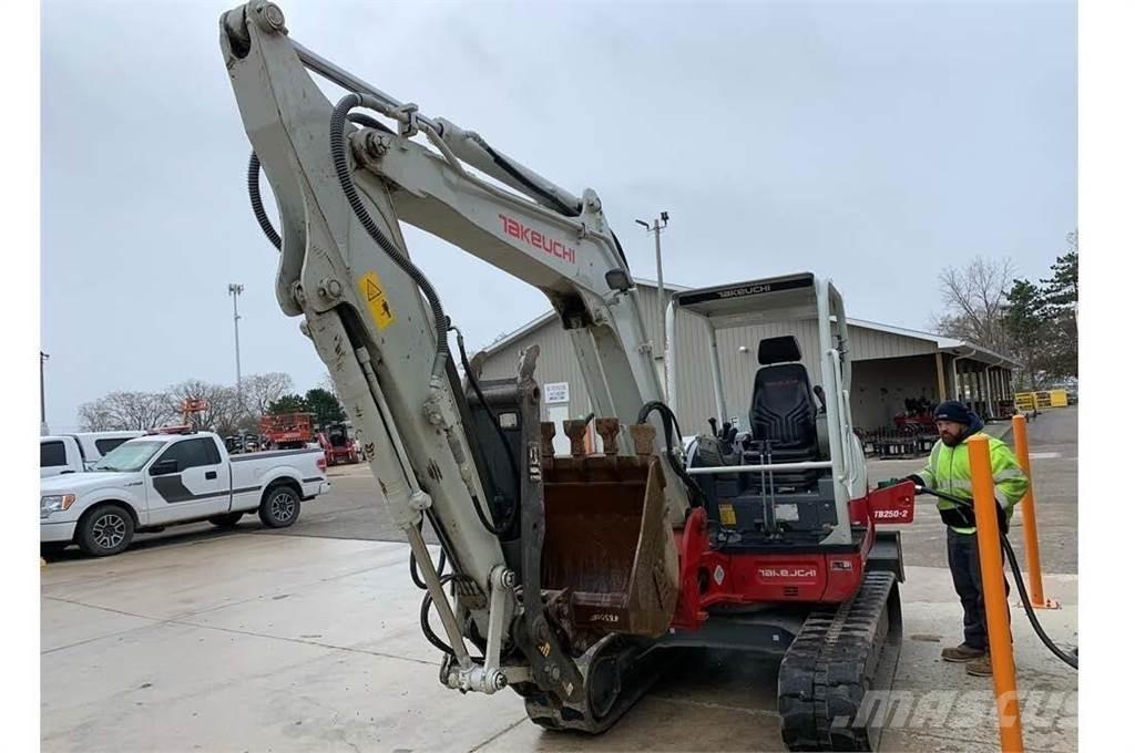 Takeuchi TB250-2 Mini excavatoare < 7t
