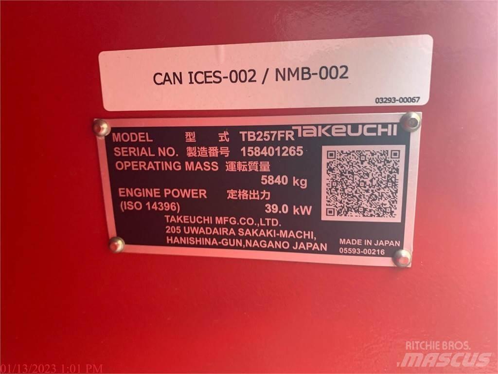 Takeuchi TB257FR Excavatoare pe șenile
