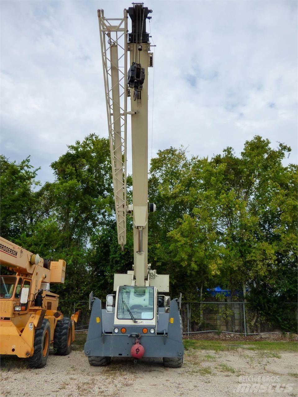 Terex CD225 Macara teren accidentat