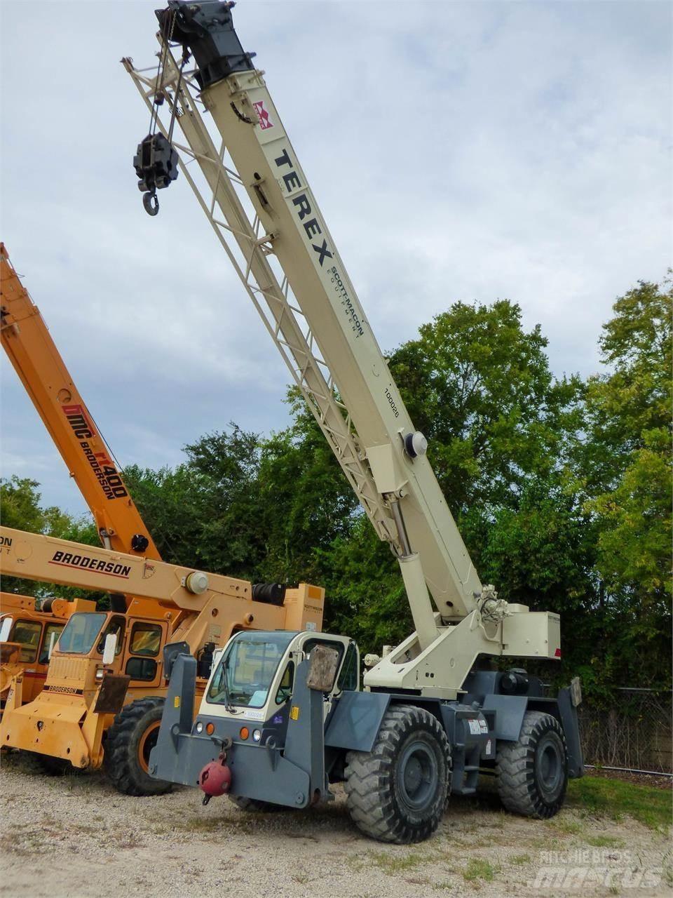 Terex CD225 Macara teren accidentat