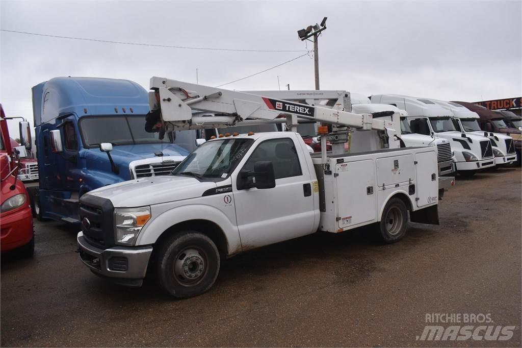 Terex LT38 Platforme aeriene montate pe camion