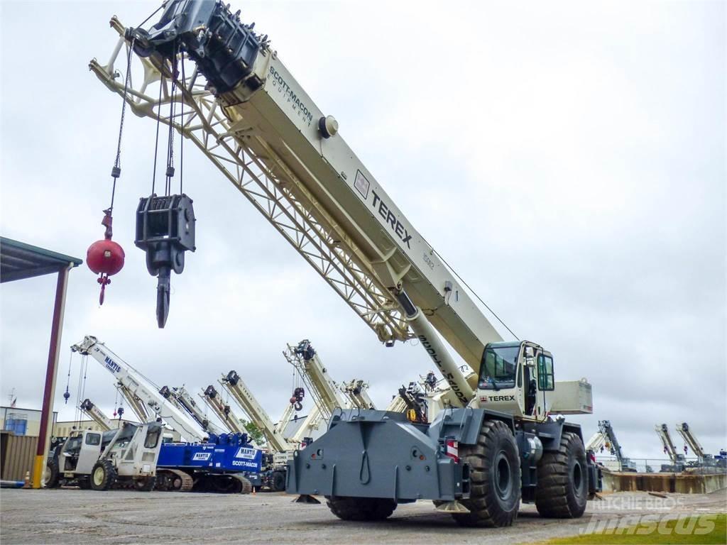 Terex RT130 Macara teren accidentat