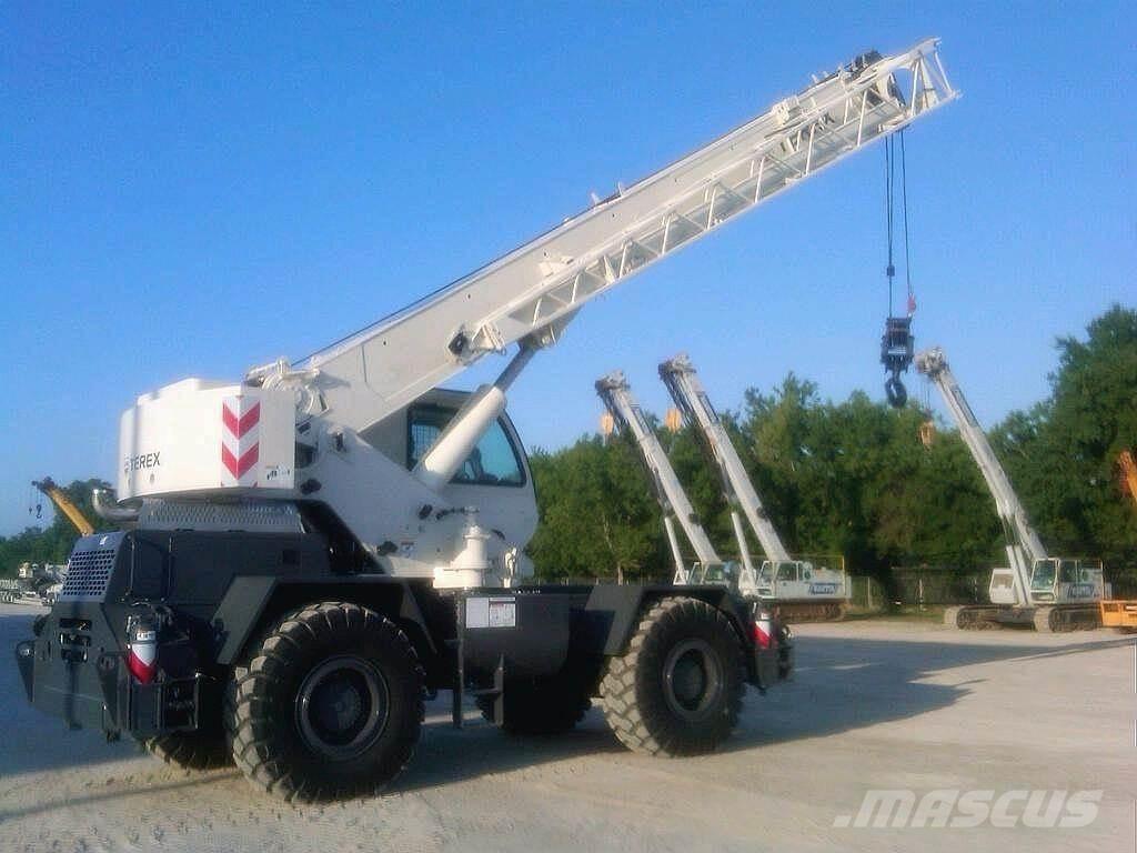 Terex RT230-1 Macara teren accidentat