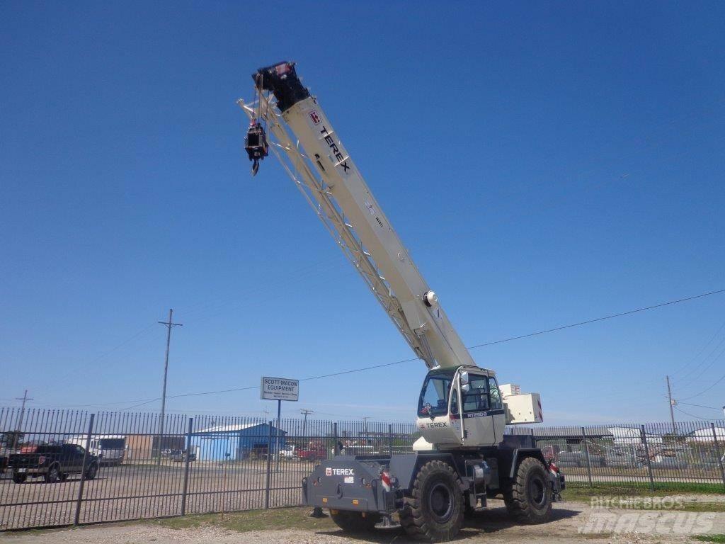 Terex RT230-1 Macara teren accidentat