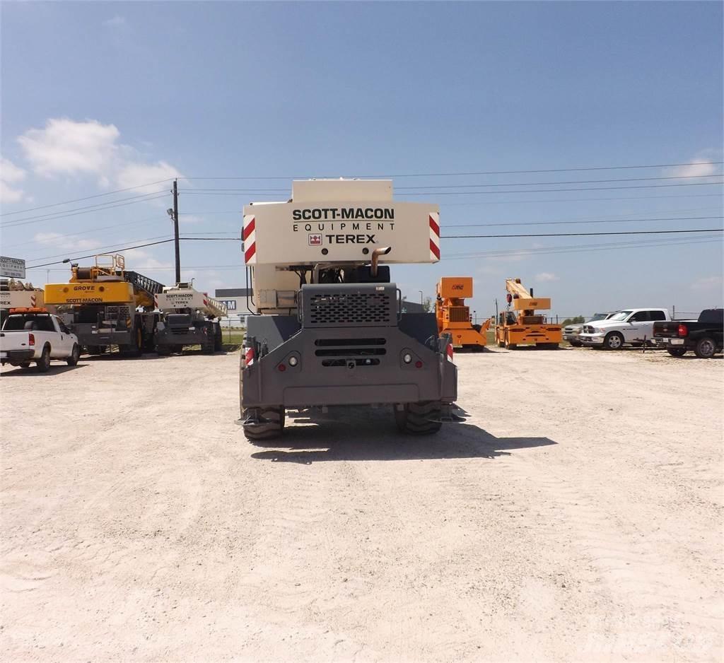 Terex RT230-2 Macara teren accidentat