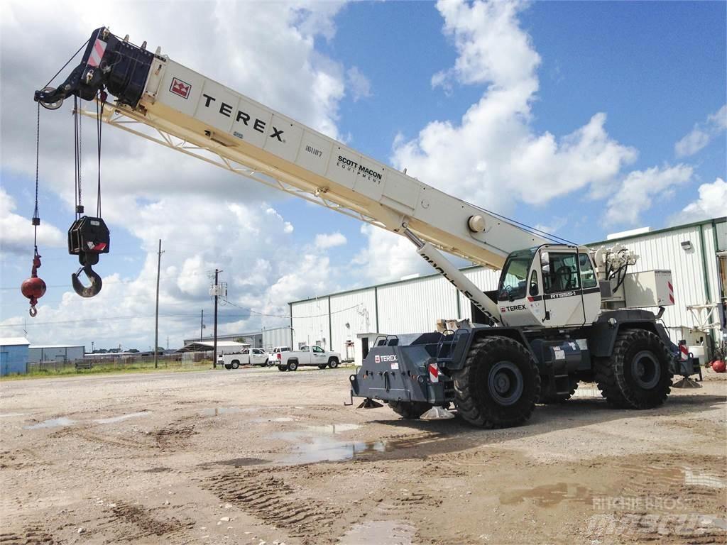 Terex RT555-1 Macara teren accidentat
