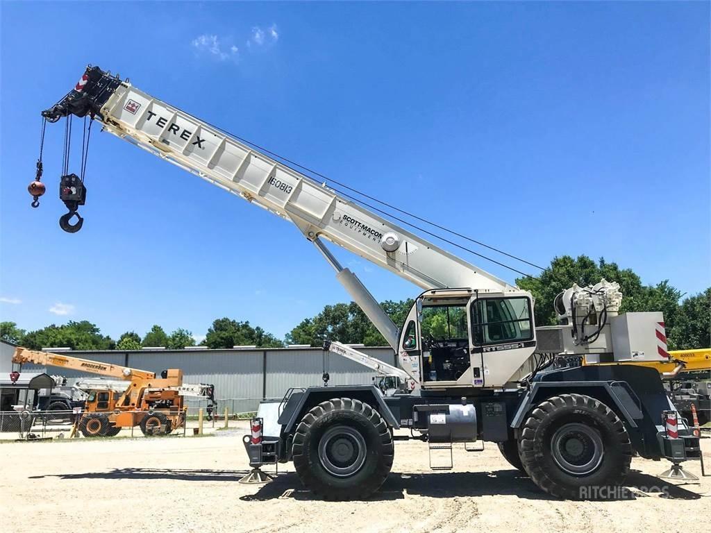 Terex RT555-1 Macara teren accidentat