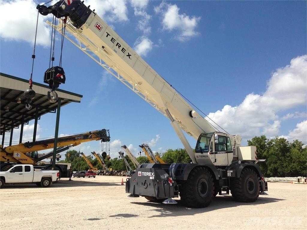 Terex RT670-1 Macara teren accidentat