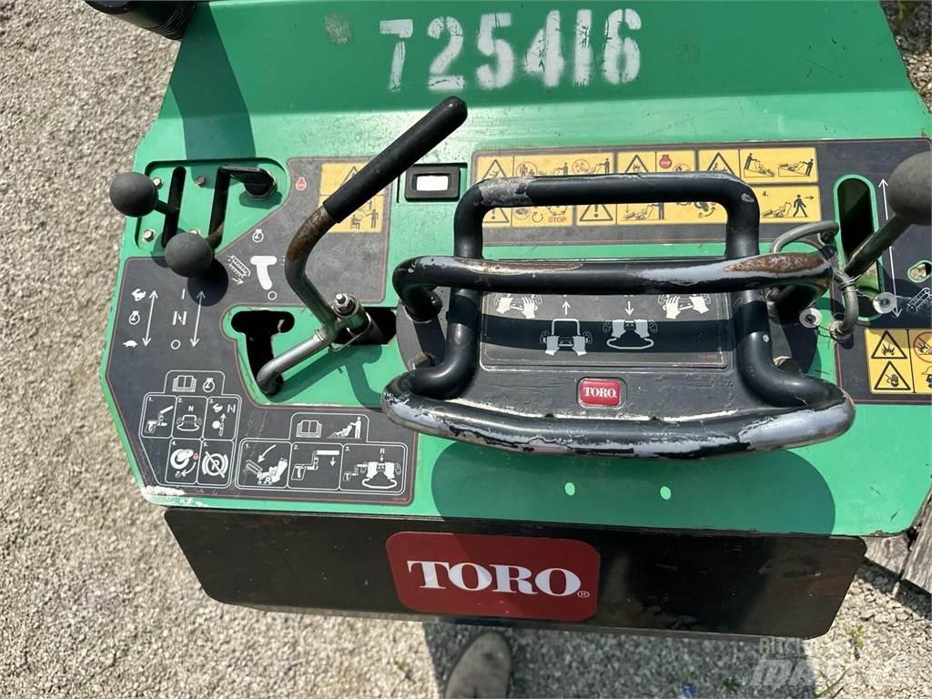 Toro TRX20 Excavatoare de santuri