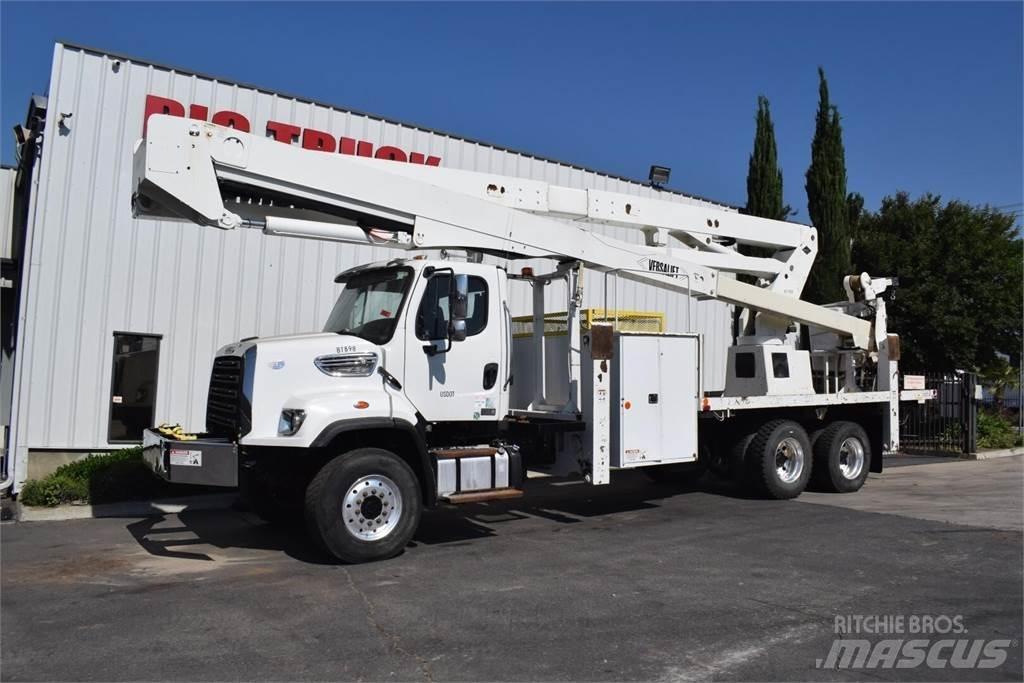 VERSALIFT VST9000 Platforme aeriene montate pe camion