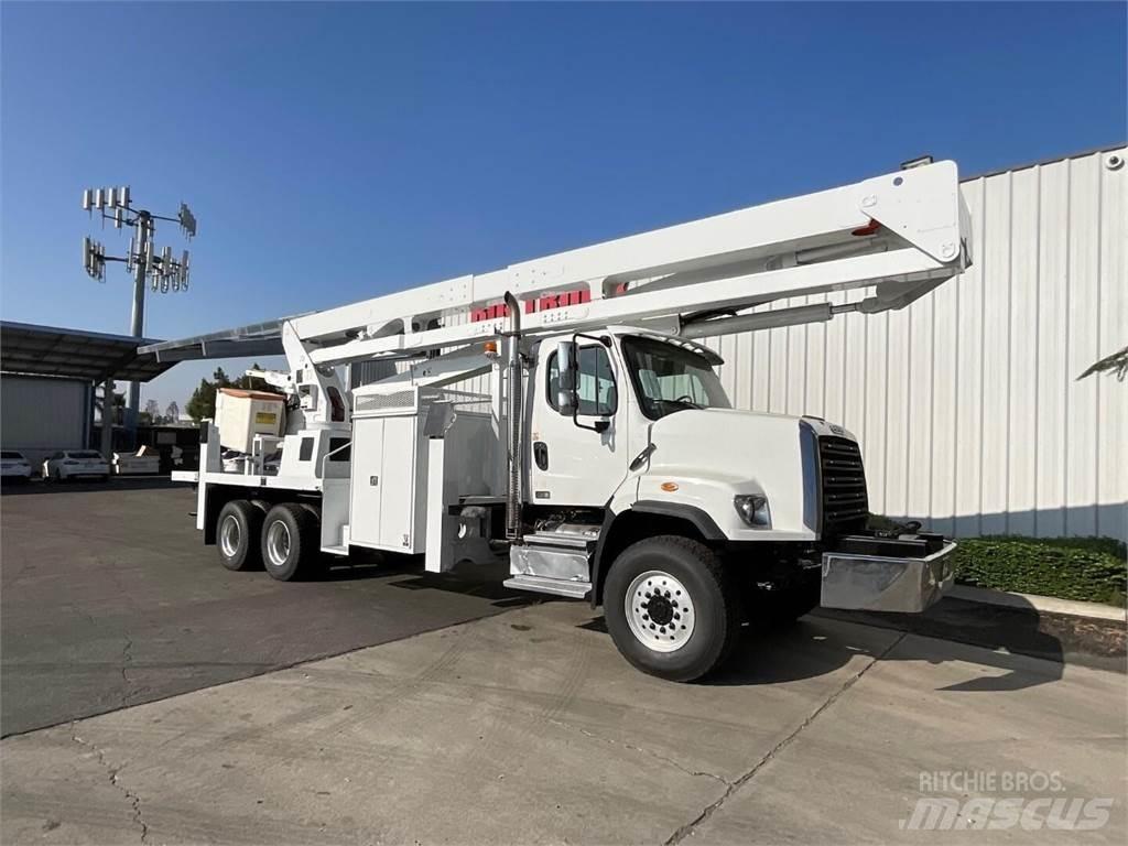 VERSALIFT VST9000I Platforme aeriene montate pe camion