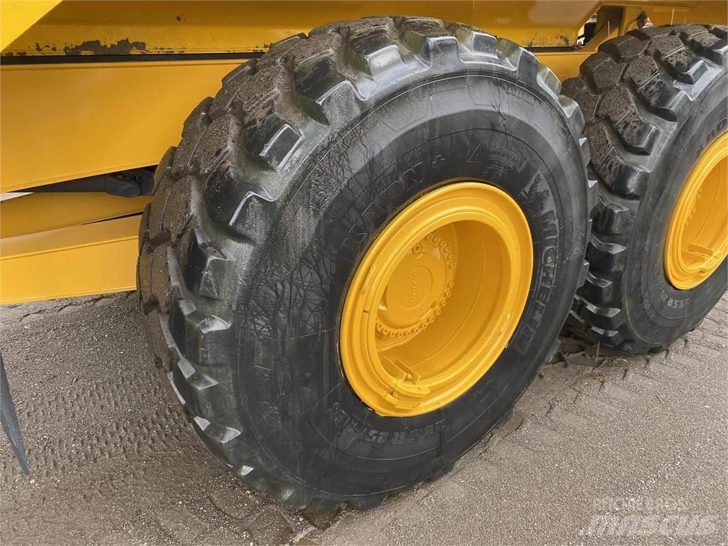 Volvo A25G Cisterne