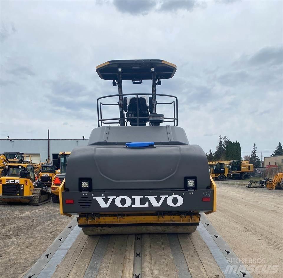 Volvo DD110C Cilindri compactori dubli