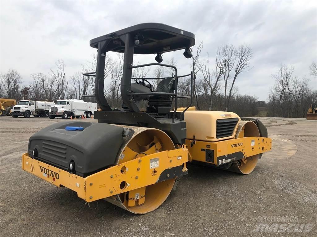 Volvo DD140 Cilindri compactori dubli
