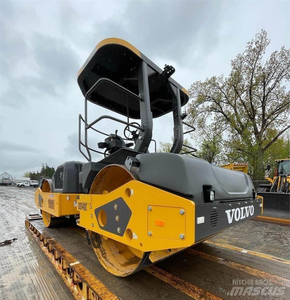 Volvo DD140C Cilindri compactori dubli