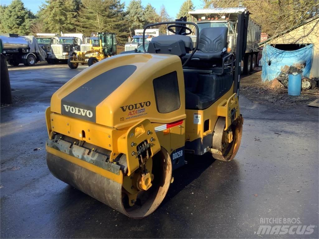 Volvo DD25B Cilindri compactori dubli
