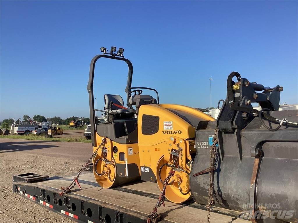 Volvo DD25B Cilindri compactori dubli