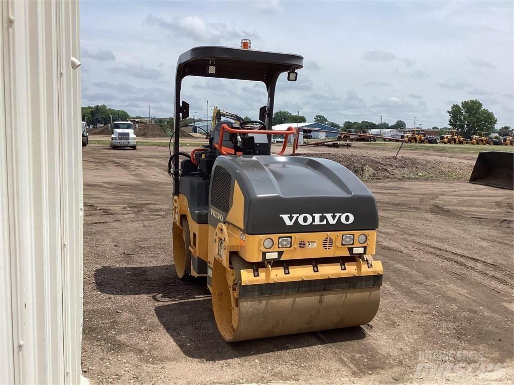 Volvo DD30B Cilindri compactori dubli