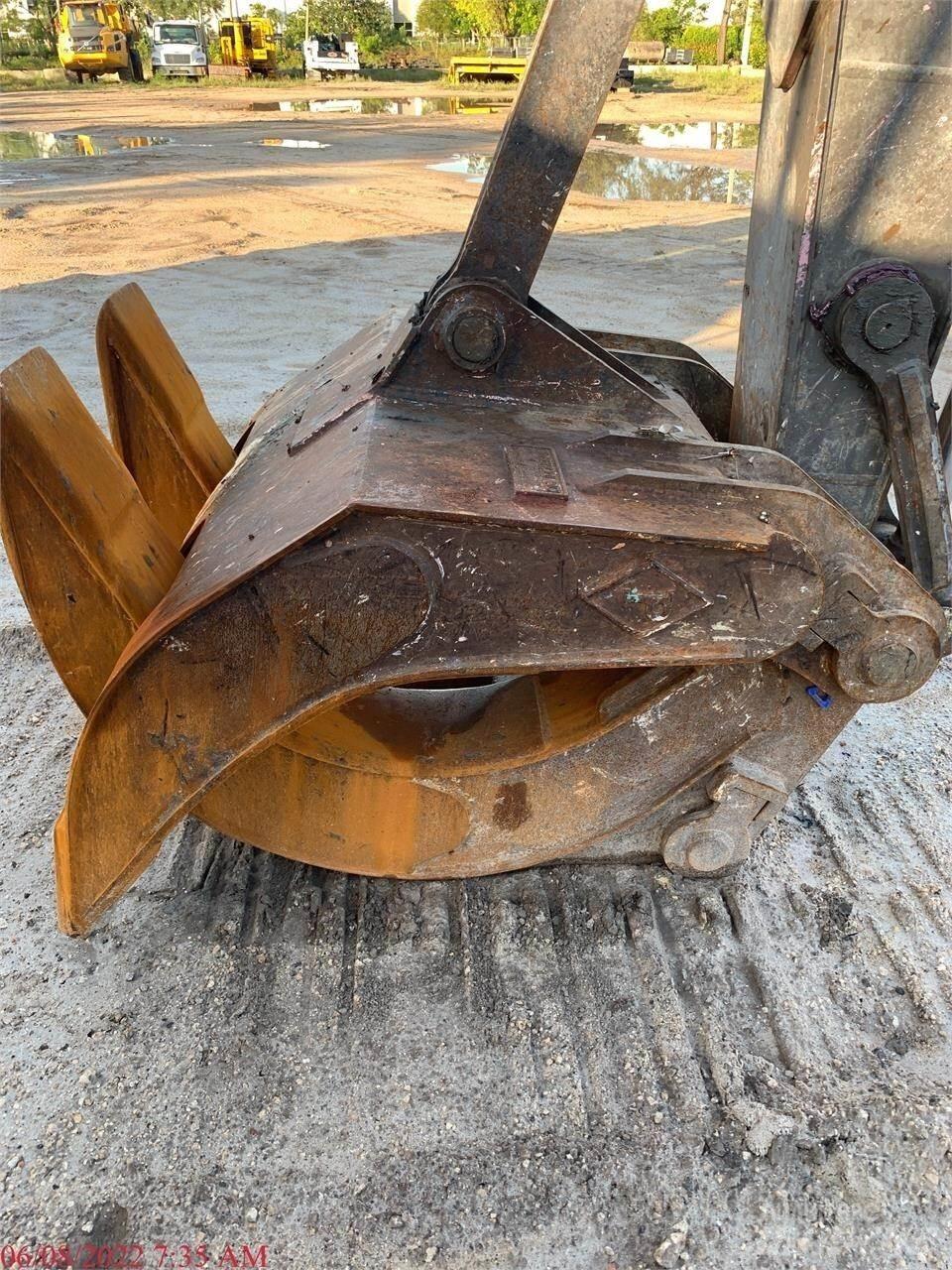 Volvo EC220EL Excavatoare pe șenile
