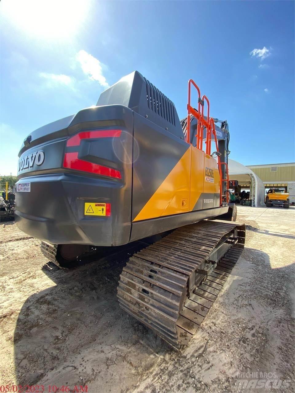 Volvo EC250EL Excavatoare pe șenile
