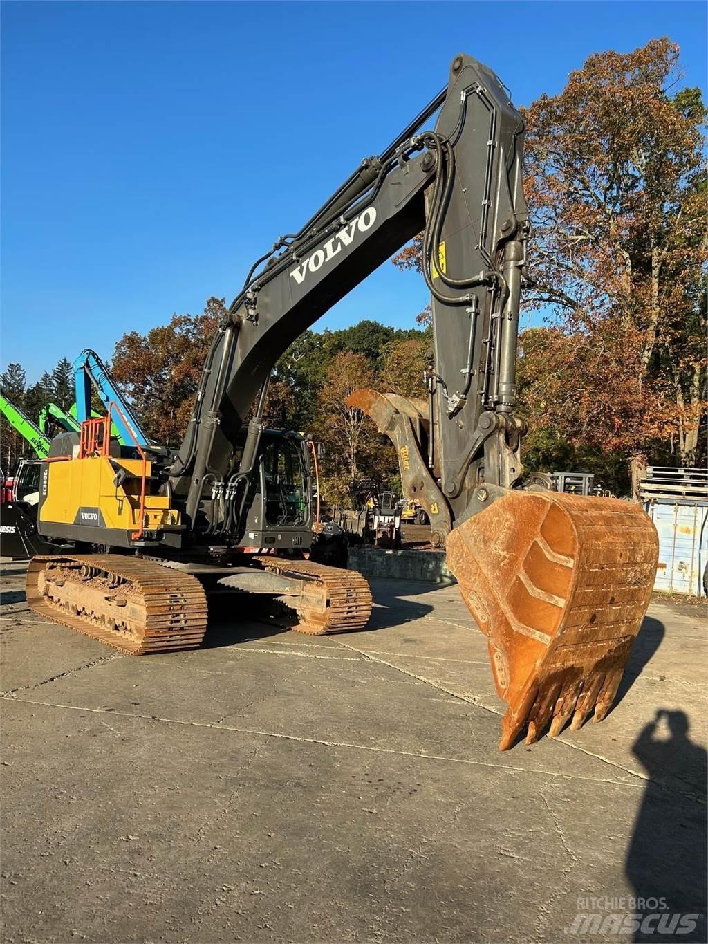 Volvo EC380EL Excavatoare pe șenile
