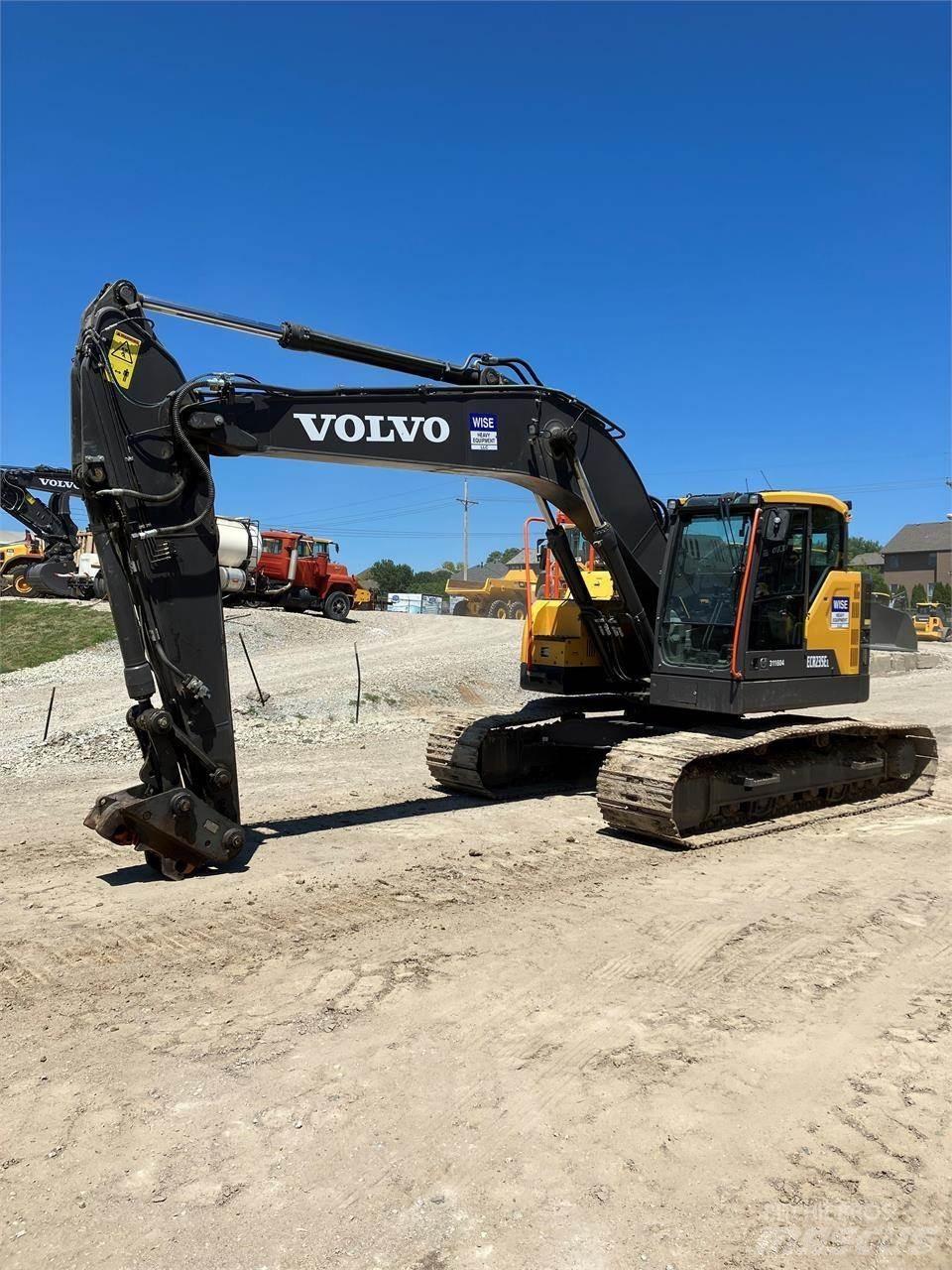 Volvo ECR235EL Excavatoare pe șenile
