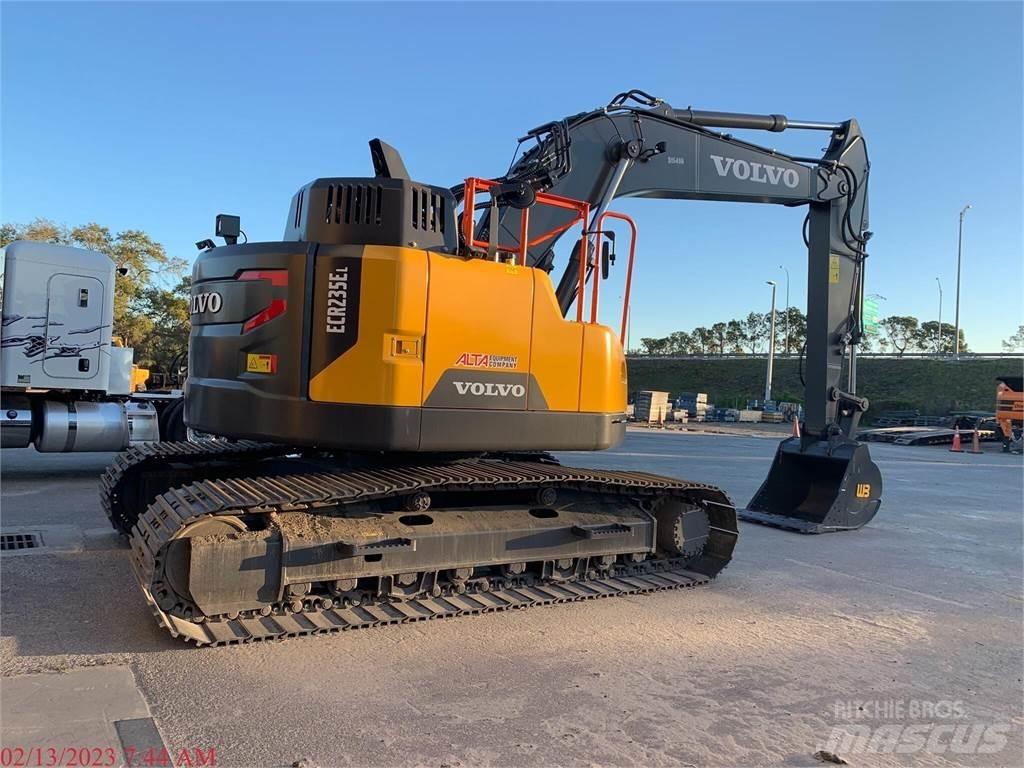 Volvo ECR235EL Excavatoare pe șenile
