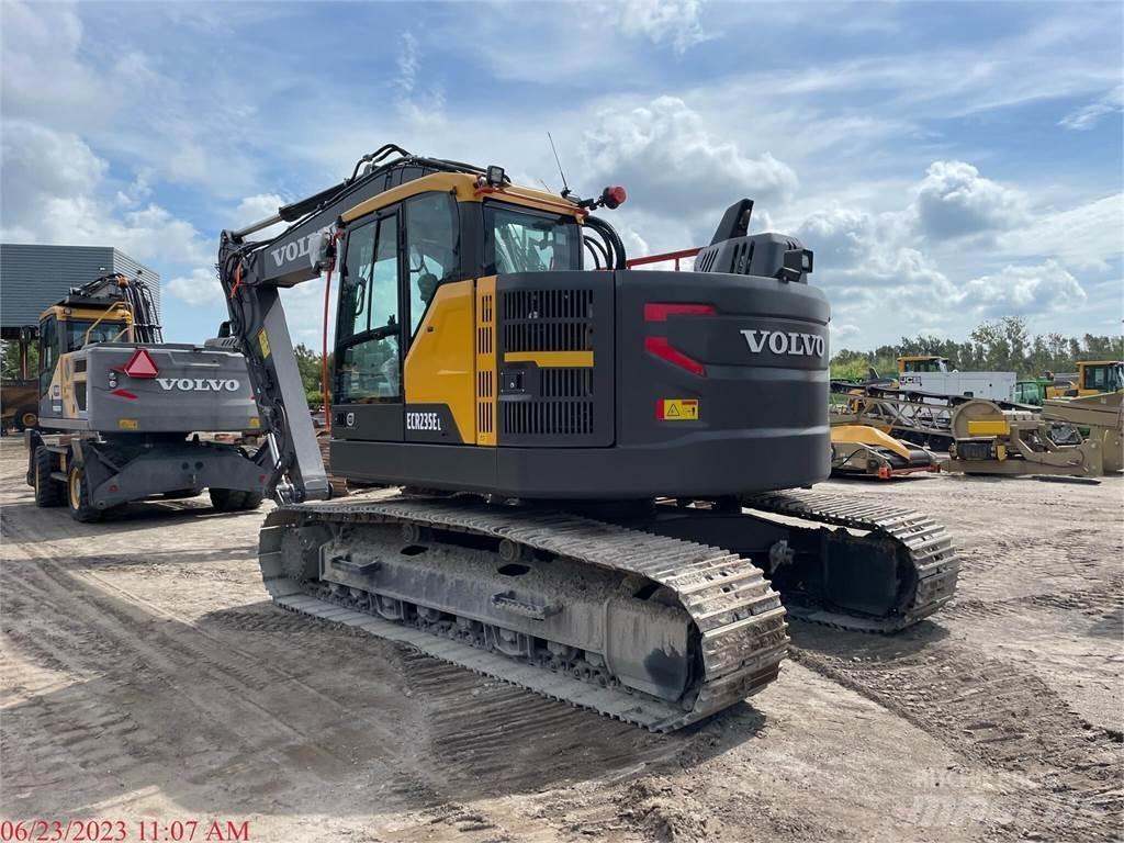 Volvo ECR235EL Excavatoare pe șenile
