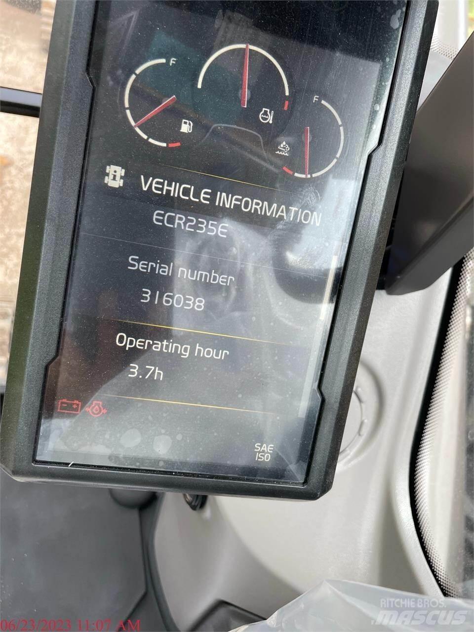 Volvo ECR235EL Excavatoare pe șenile
