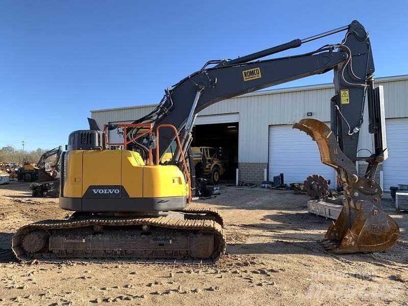 Volvo ECR235EL Excavatoare pe șenile
