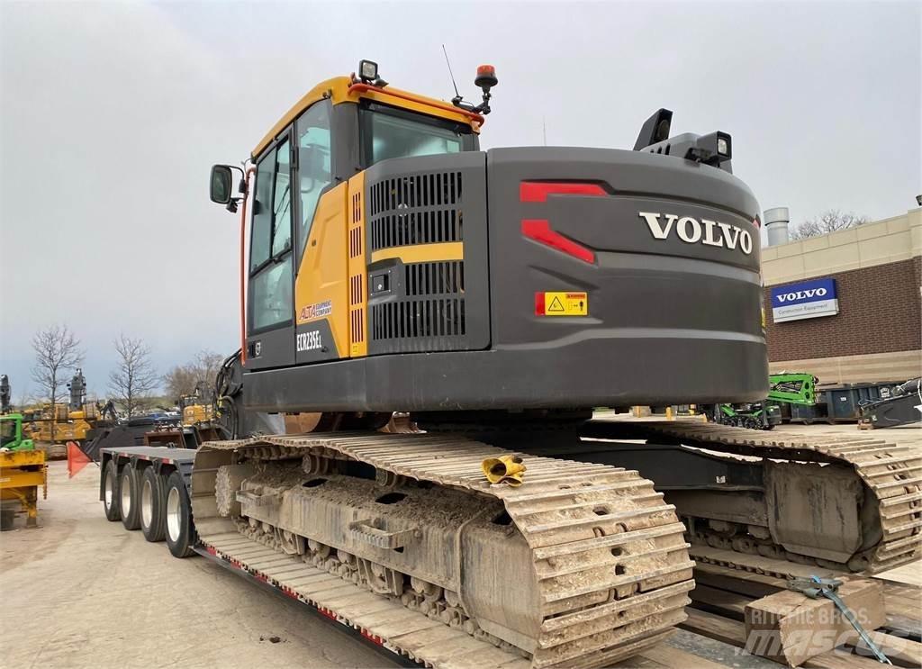 Volvo ECR235EL Excavatoare pe șenile
