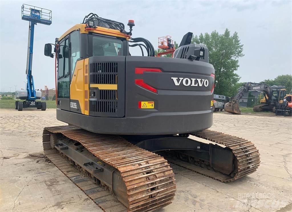 Volvo ECR235EL Excavatoare pe șenile
