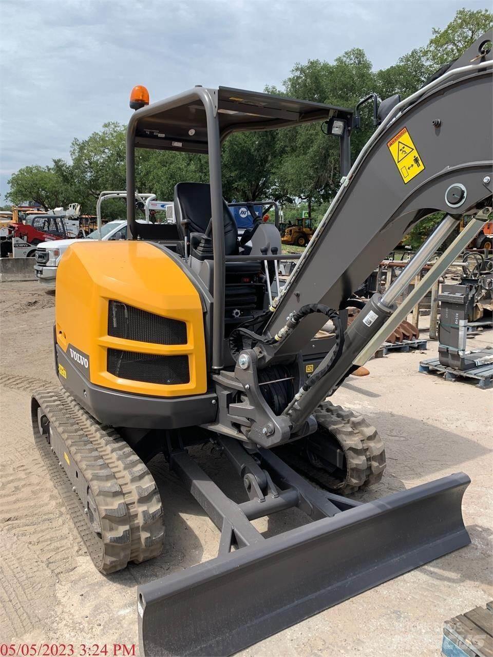Volvo ECR40D Mini excavatoare < 7t