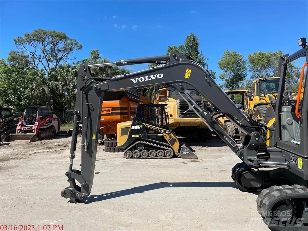 Volvo ECR58F Excavatoare pe șenile
