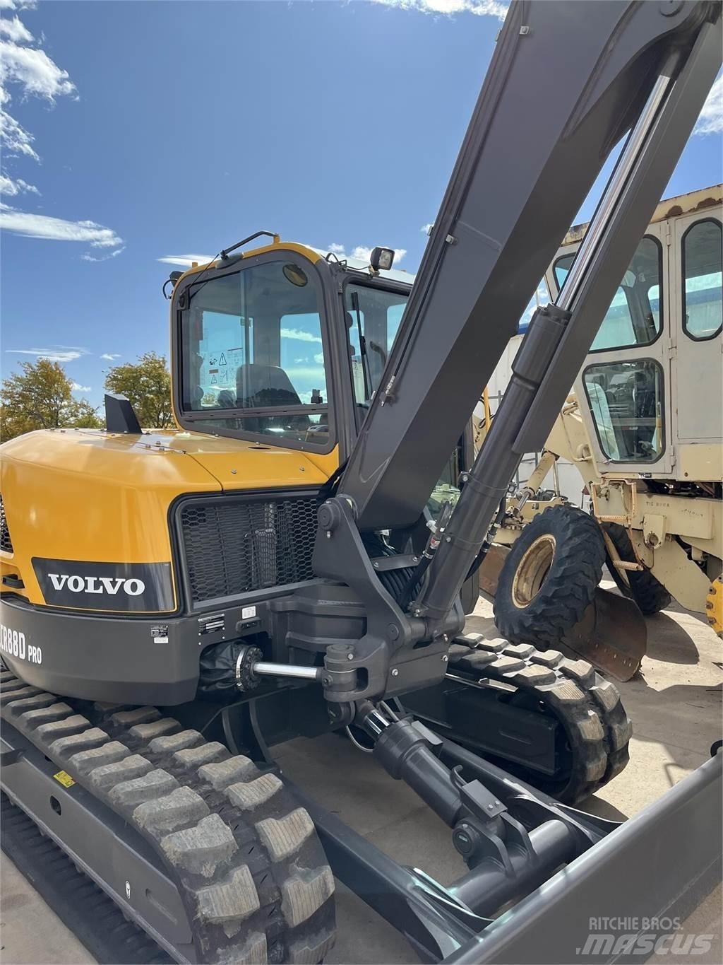 Volvo ECR88D Excavatoare pe șenile
