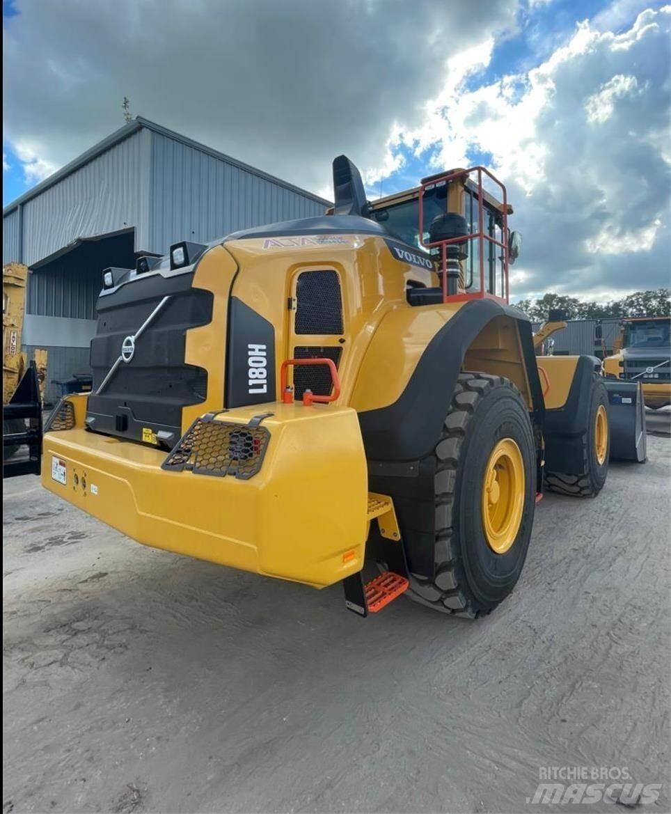 Volvo L180H Incarcator pe pneuri