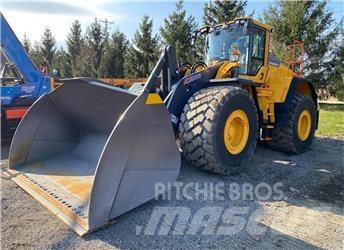 Volvo L220H Incarcator pe pneuri