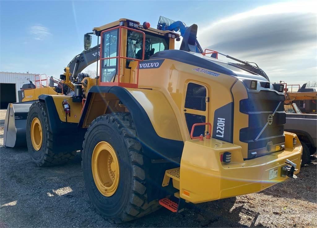 Volvo L220H Incarcator pe pneuri